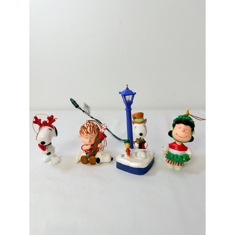 Set Of 4 Peanuts Plastic Holiday Ornaments